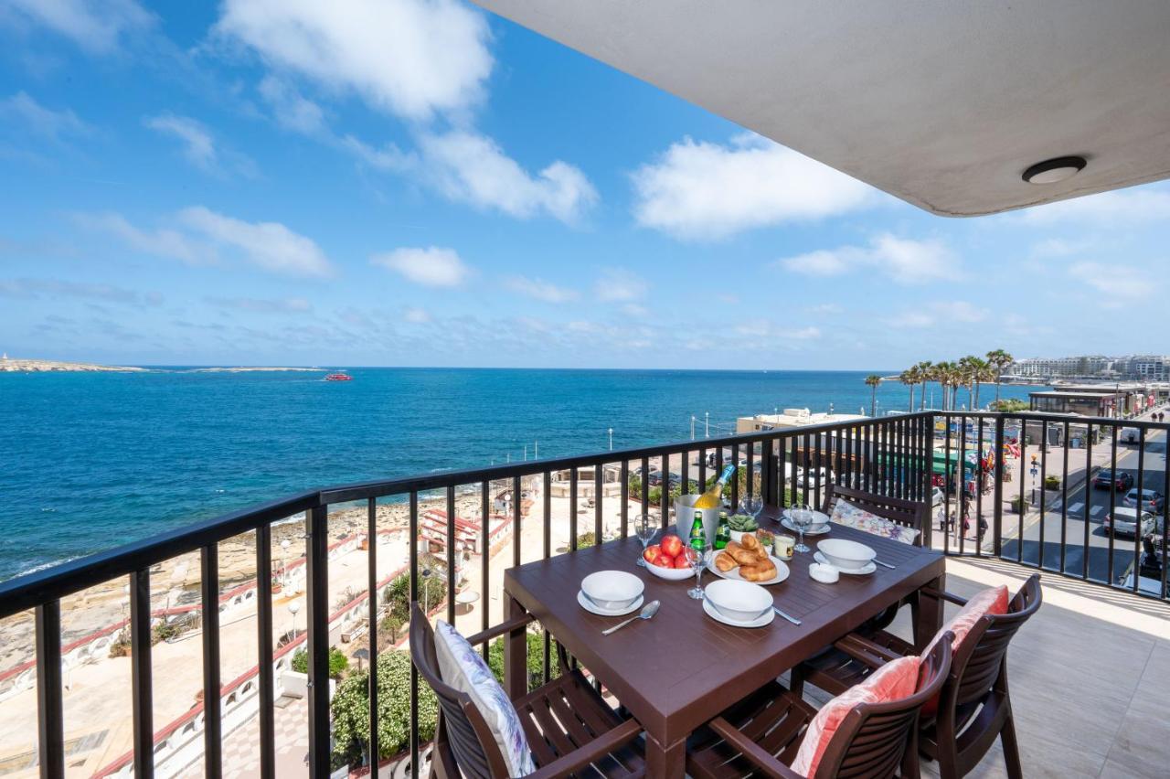 Islet Promenade Seafront Apartment With Large Corner Terrace By Getawaysmalta St. Paul's Bay Ngoại thất bức ảnh